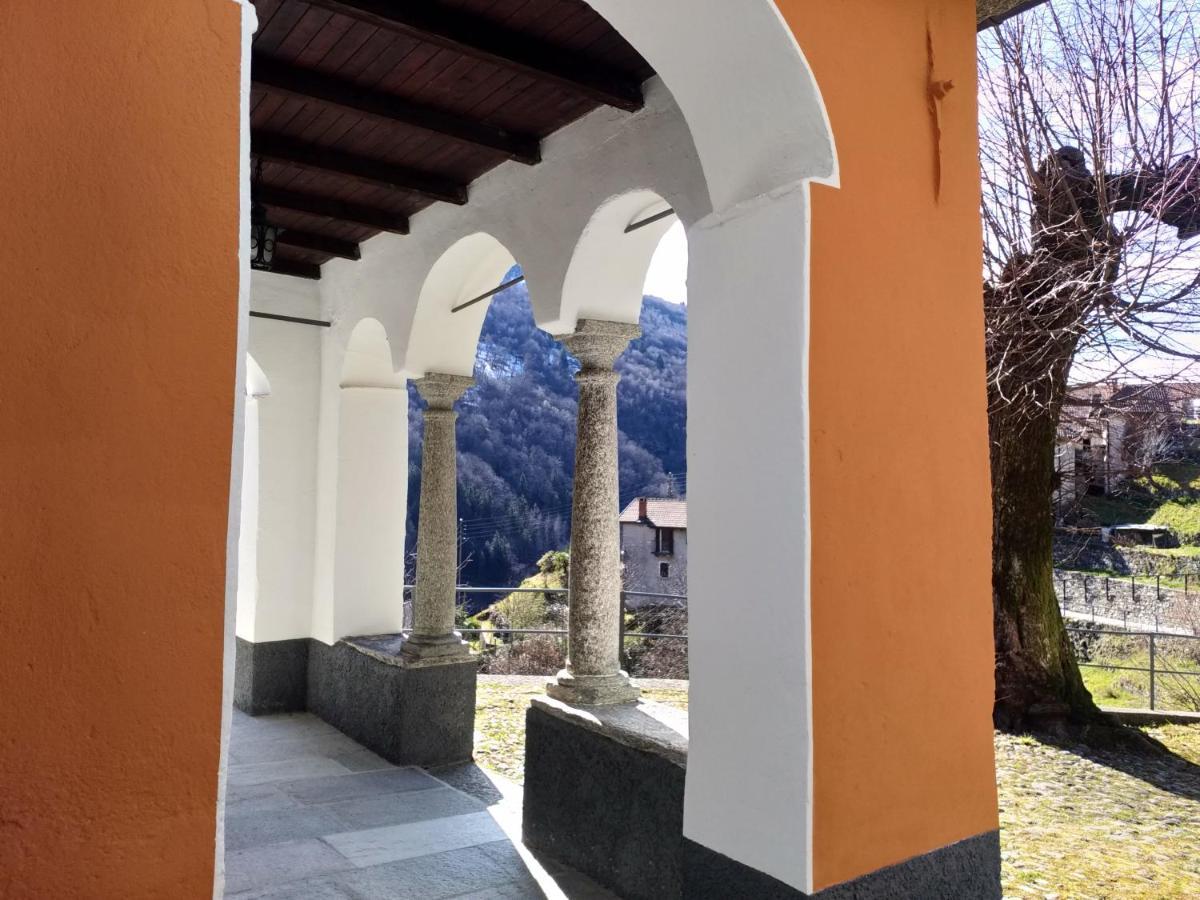 Вилла Rustico "Casa Di Sasso" Интранья Экстерьер фото