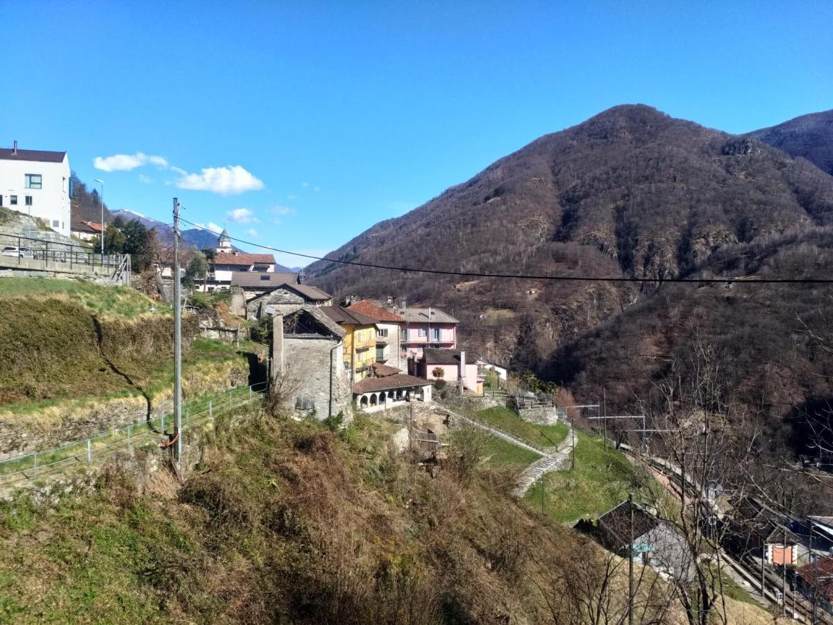 Вилла Rustico "Casa Di Sasso" Интранья Экстерьер фото